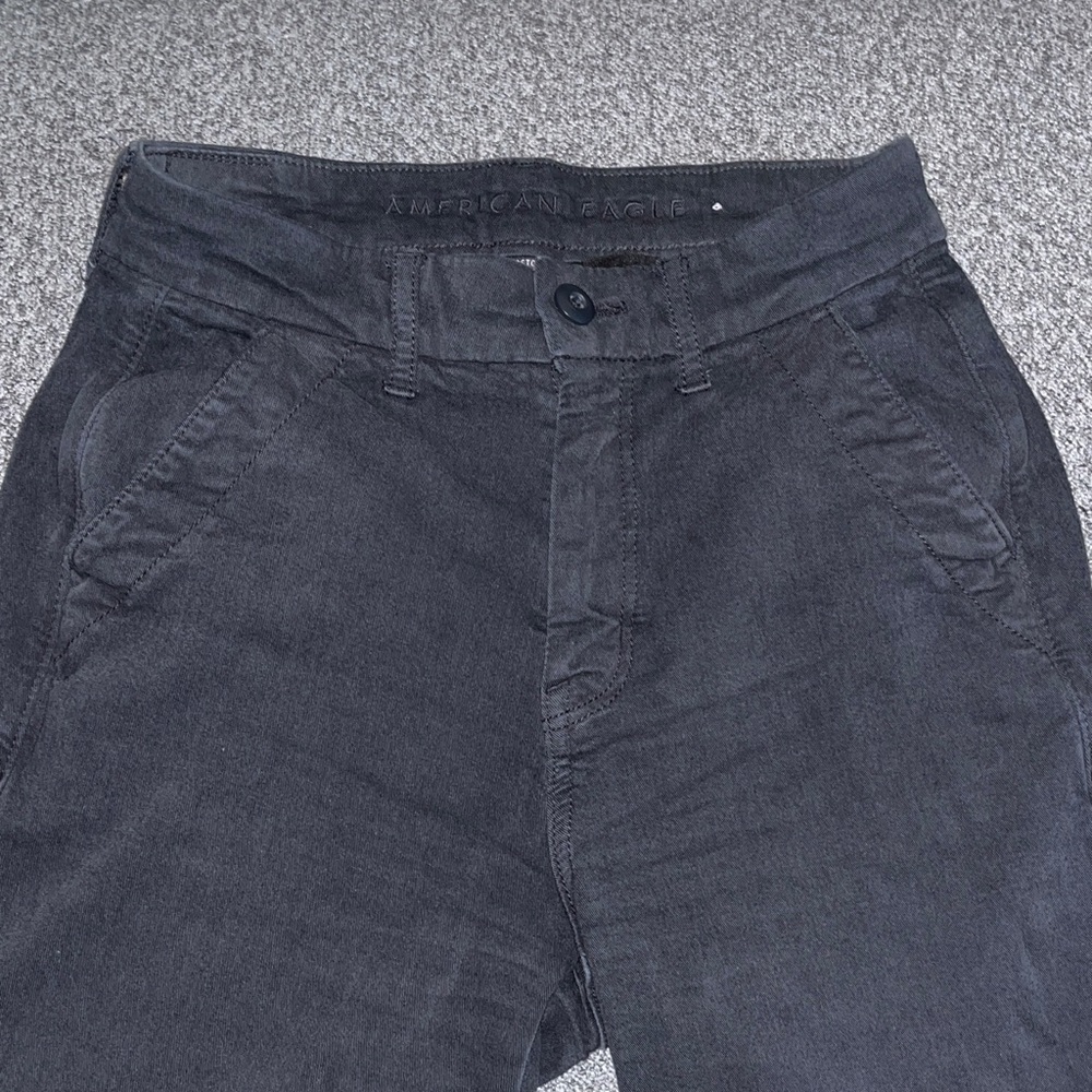 American Eagle Stretch Low-rise Kick Relaxed Fit Khaki Pants Black